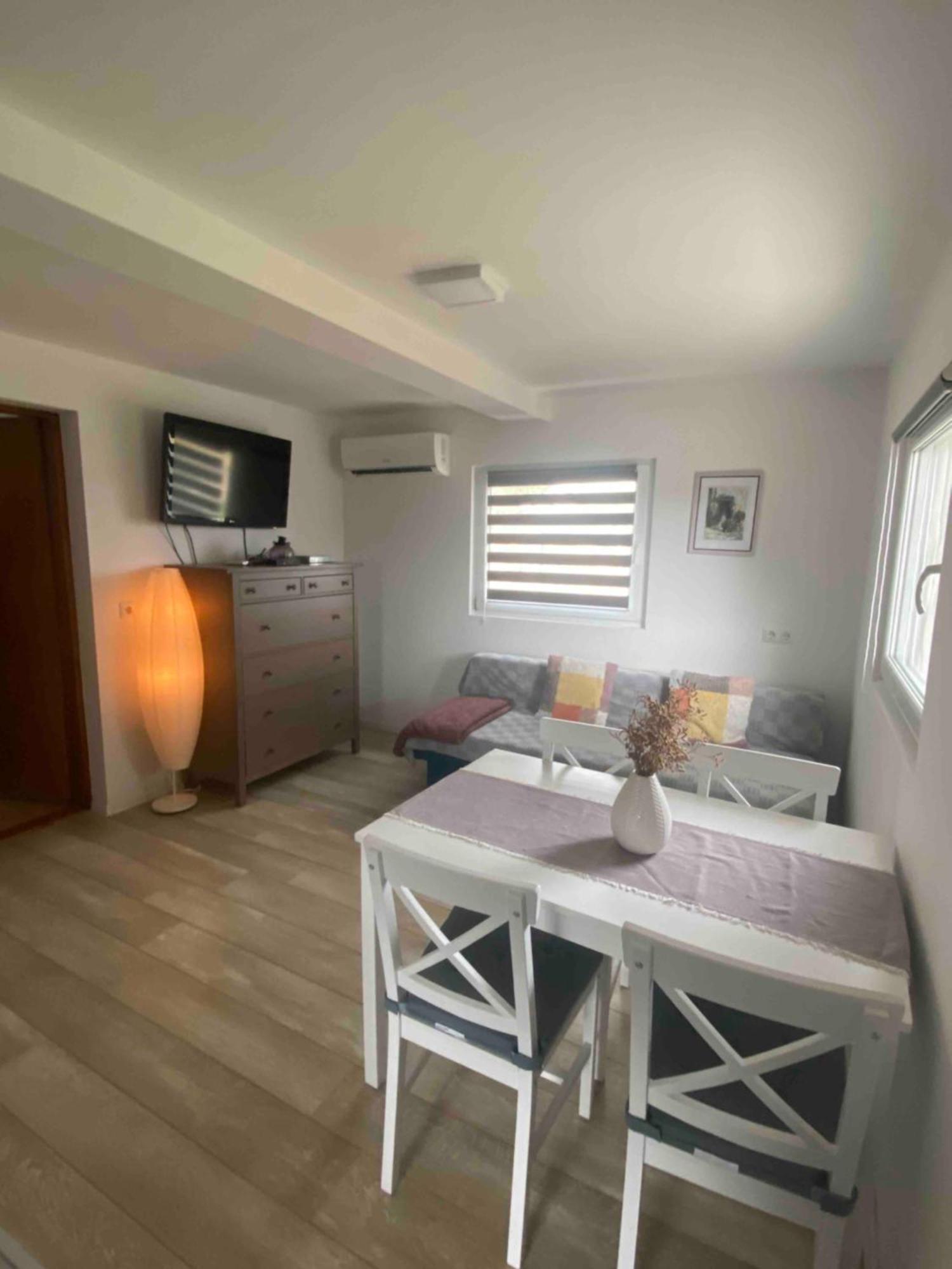 Ferienwohnung Viva 2 Rovinj Exterior foto